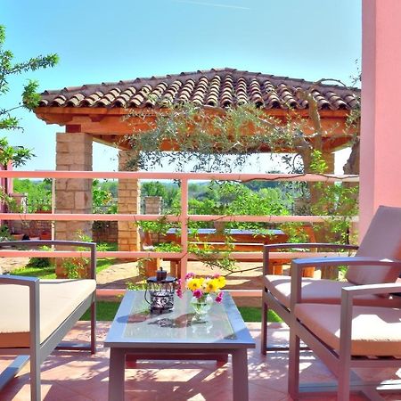 Apartment Domus Lauri Umag Bagian luar foto