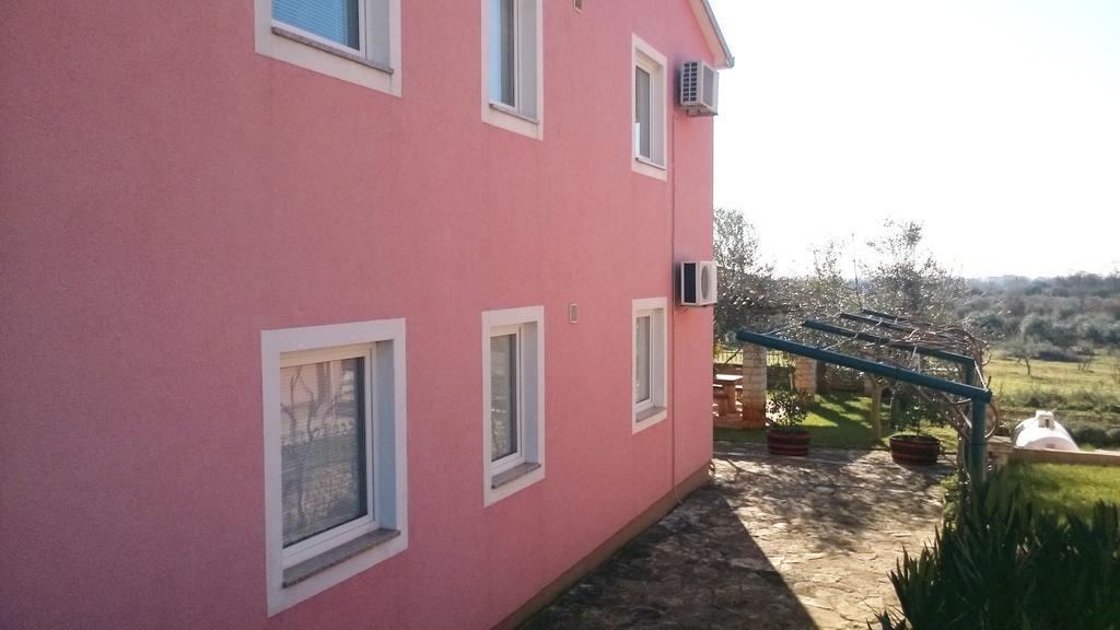 Apartment Domus Lauri Umag Ruang foto